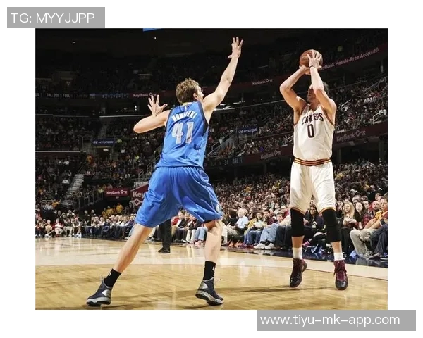 帕夫洛维奇因轮休缺阵格雷茨卡将首发迎战斯图加特