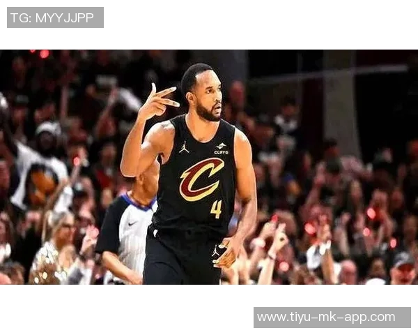 马克西首场比赛狂砍40分埃奇库姆惊叹他的表现实在太疯狂了